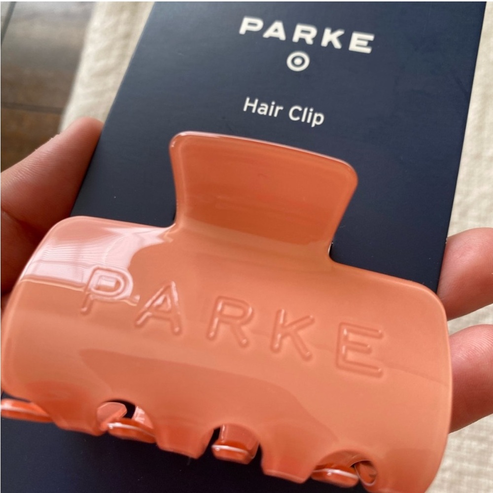 PARKE Coral Hair Clip - Womens Stylish Claw Clip